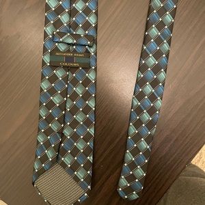Alexander Julian Tie